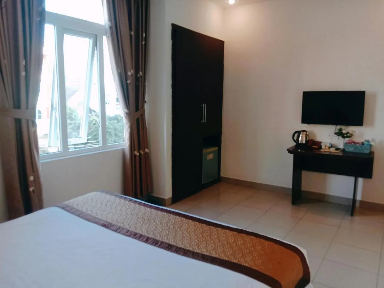 Huong Tra Hotel Apartment 岘港